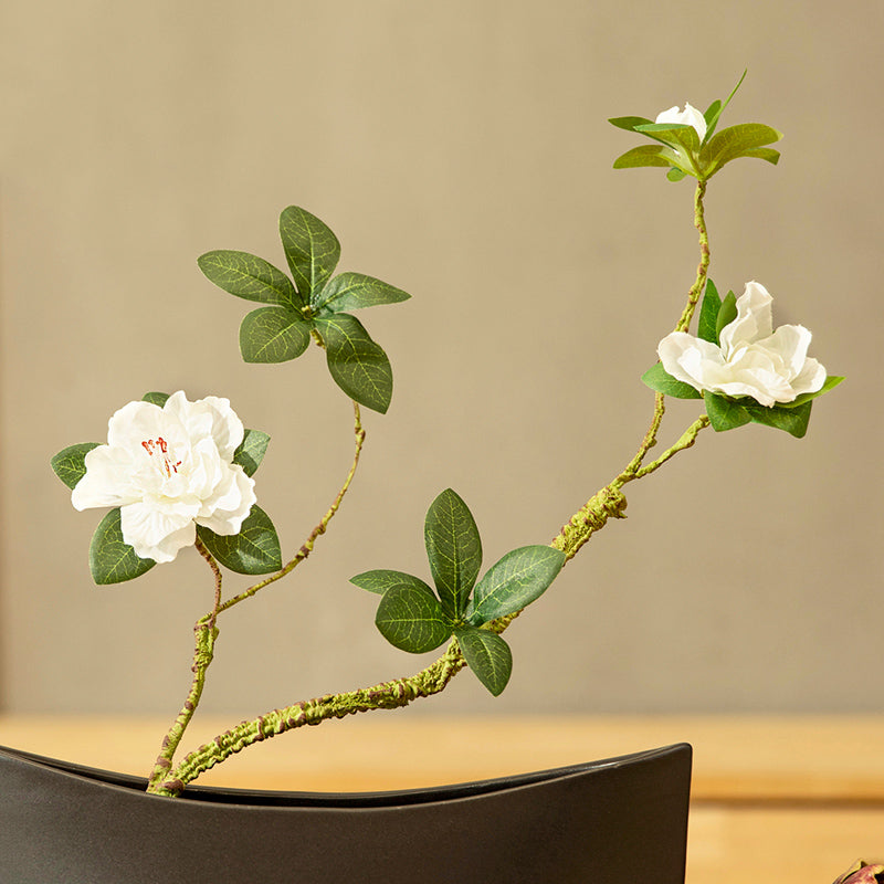 Composizione di fiori artificiali Azalea in piccolo vaso ovale bianco - 12.5"