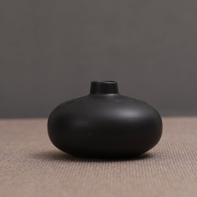 Kleine ovale keramische vaas - 6.2"