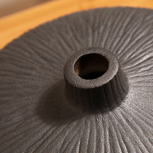 Zwarte geglazuurde keramische vaas - 9.8"