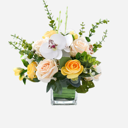 Centro de mesa de flores de seda con Rosa Champagne, Orquídea Polilla y Hojas de Eucalipto - 7.8‘’