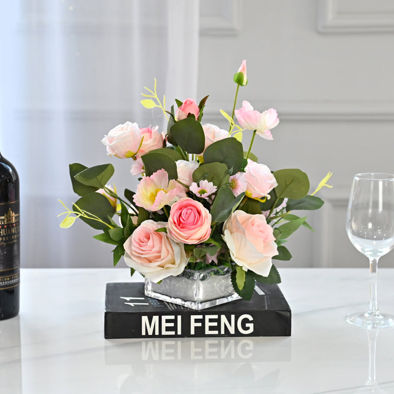 Centrotavola con fiori artificiali di rosa rosa, crisantemo selvatico e peonia - 9.8"