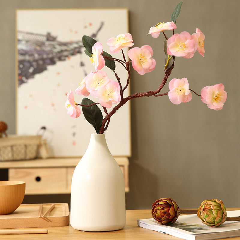 Roze perzikbloesem kunstbloemarrangement in witte vaas - 17.5"