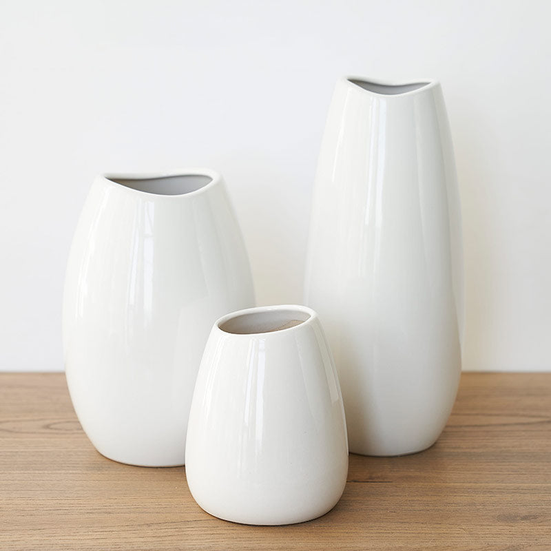 White simple ceramic vase - 7.5"